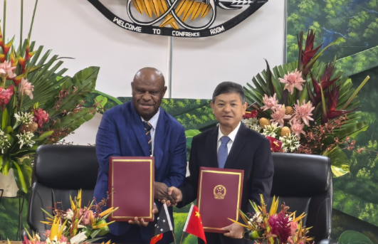 中国—巴布亚新几内亚应对气候变化南南合作低碳示范区光储一体项目执行协议在巴新签署 中国—巴布亚新几内亚应对气候变化南南合作低碳示范区光储一体项目执行协议在巴新签署