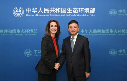 生态环境部部长黄润秋会见威立雅集团首席执行官柏莲诺1 生态环境部部长黄润秋会见威立雅集团首席执行官柏莲诺1