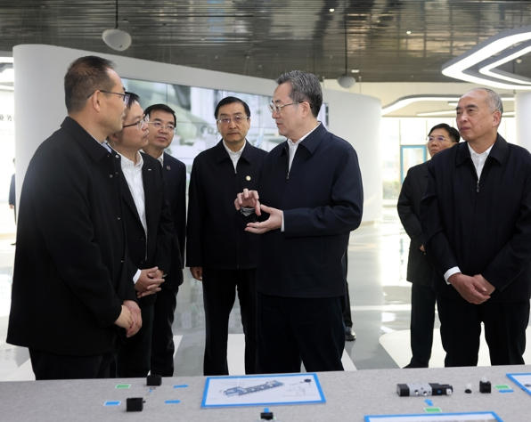 丁薛祥在山东和河北调研时强调:确保“十四五”规划圆满收官 为“十五五”开局起步打好基础 丁薛祥在山东和河北调研时强调:确保“十四五”规划圆满收官 为“十五五”开局起步打好基础